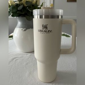 STANLEY QUENCHER H2.0 FLOWSTATE™ TUMBLER | 40 OZ